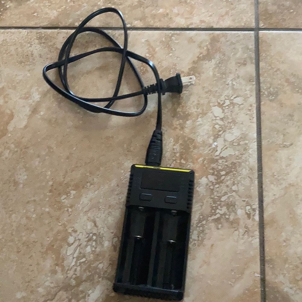 Intellicharger NEW i2 NiteCore